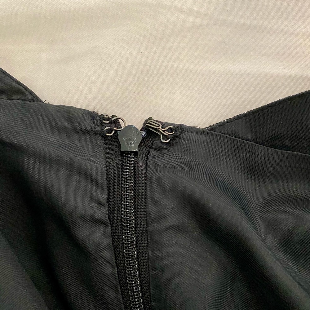 Bcbgeneration Metallic Silver Halter Mini Dress S6 - image 7